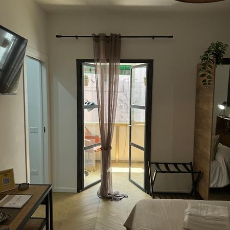 Gennarino Apartments - Panorama Suite With Balcony And Urban Loft 나폴리 외부 사진