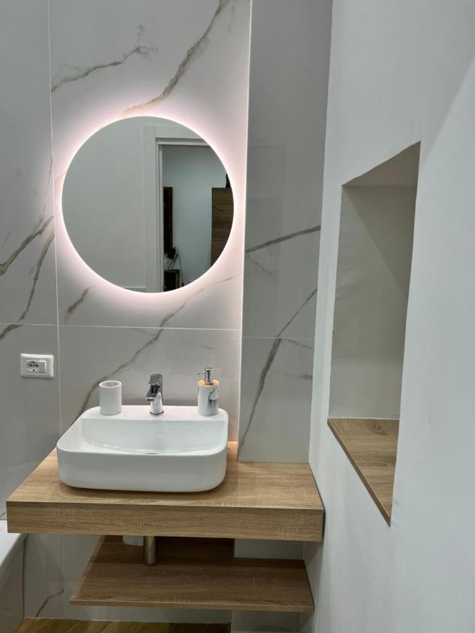 Gennarino Apartments - Panorama Suite With Balcony And Urban Loft 나폴리 외부 사진