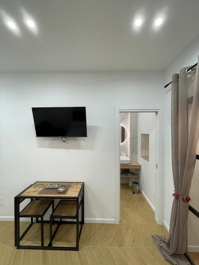 Gennarino Apartments - Panorama Suite With Balcony And Urban Loft 나폴리 외부 사진