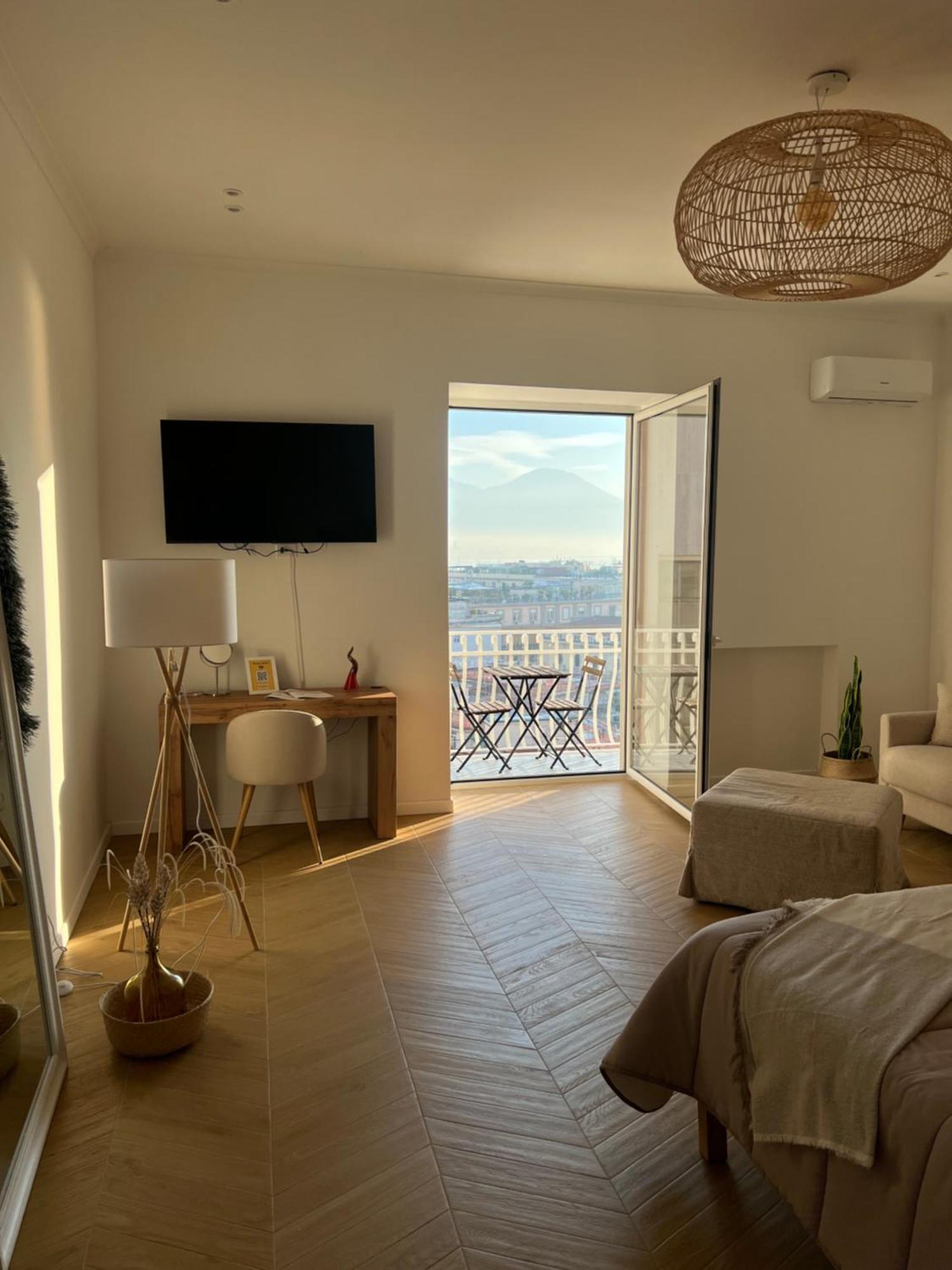 Gennarino Apartments - Panorama Suite With Balcony And Urban Loft 나폴리 외부 사진