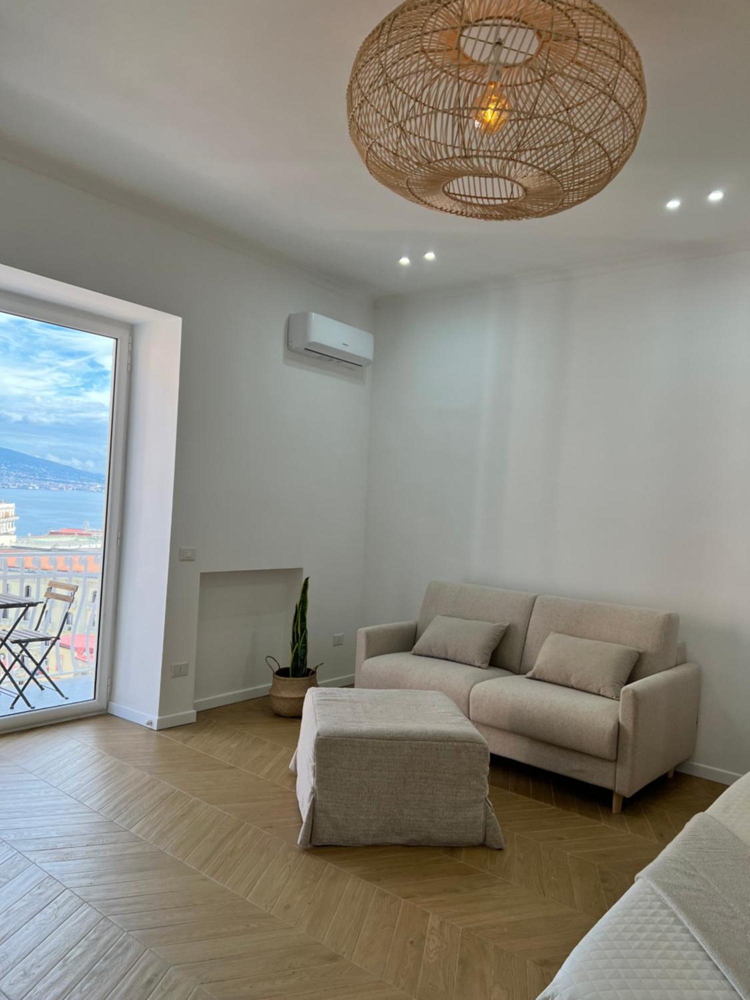 Gennarino Apartments - Panorama Suite With Balcony And Urban Loft 나폴리 외부 사진