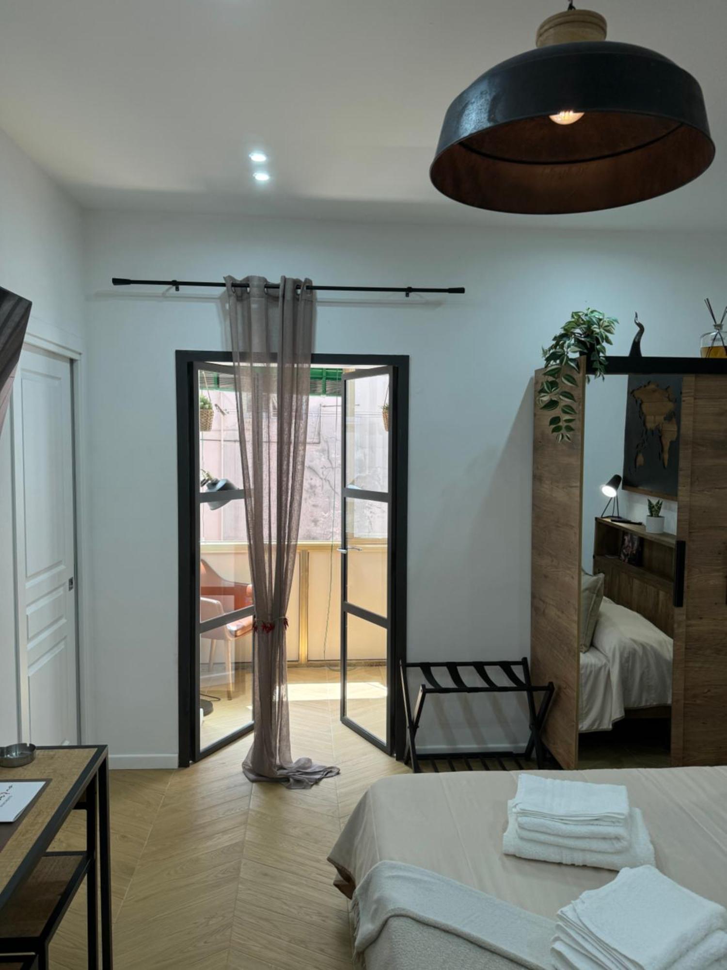 Gennarino Apartments - Panorama Suite With Balcony And Urban Loft 나폴리 외부 사진